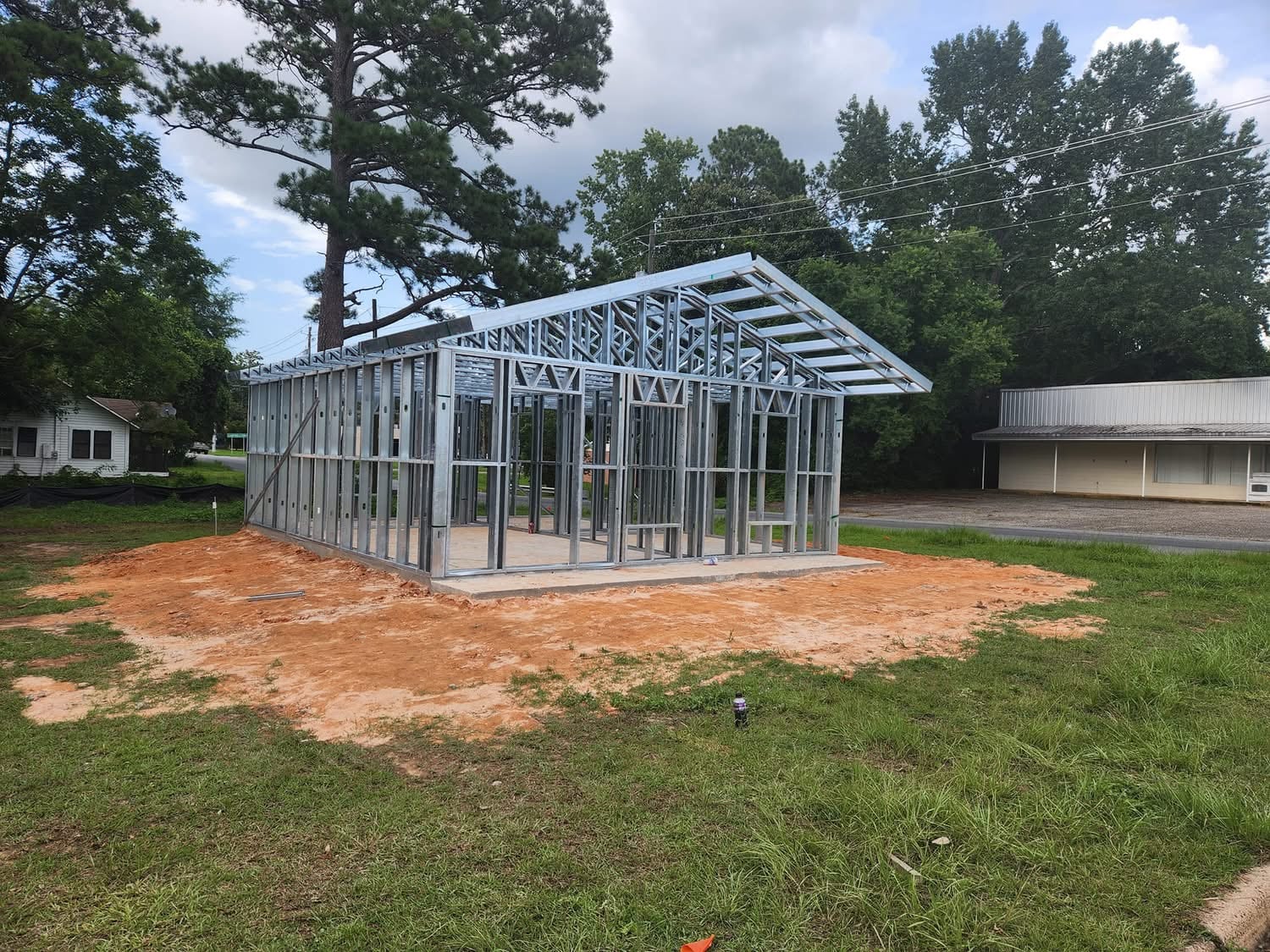 Steel barndominium frame with pitched roof in Ohio